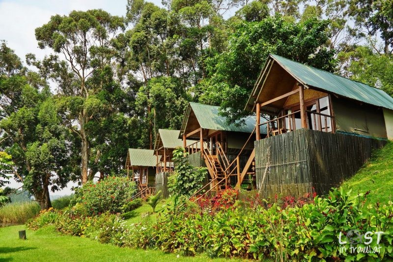 Uganda, Hotels, Zimmer mit Balkon im Lake Mutanda Resort
