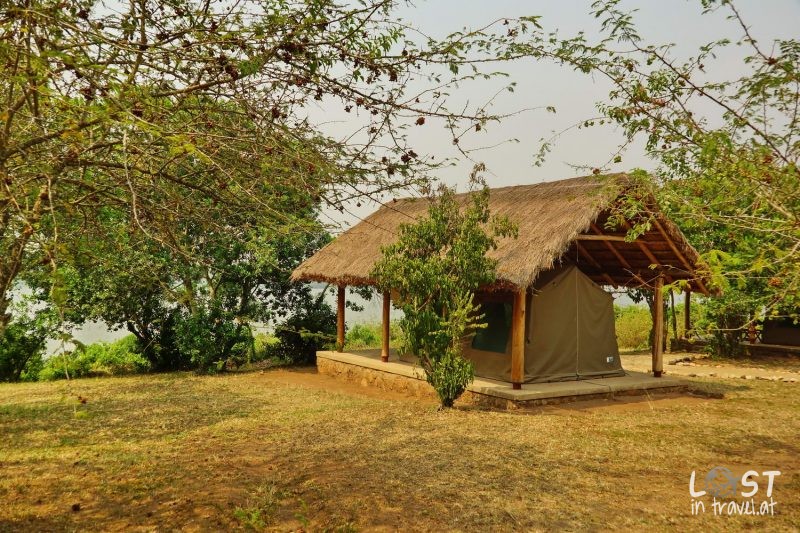Zelt im Bush Camp im Queen Elisabeth NP mit Blick auf den Kazinga Channel